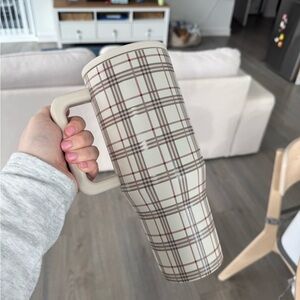 HydroJug Plaid 40oz Tumbler